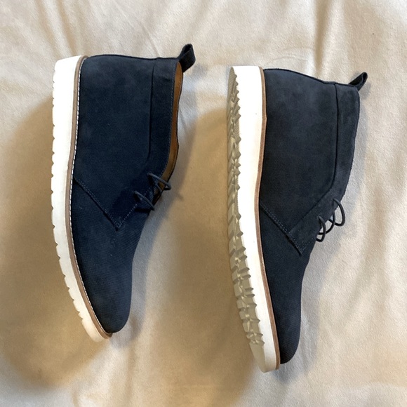 Brand New EMPORIO ARMANI mid-ankle boot M:11/EU:44M main image 4